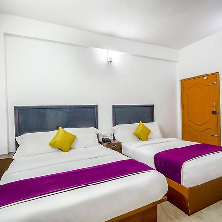 Fabhotel Abrigo Residency Anaviratty 外观 照片