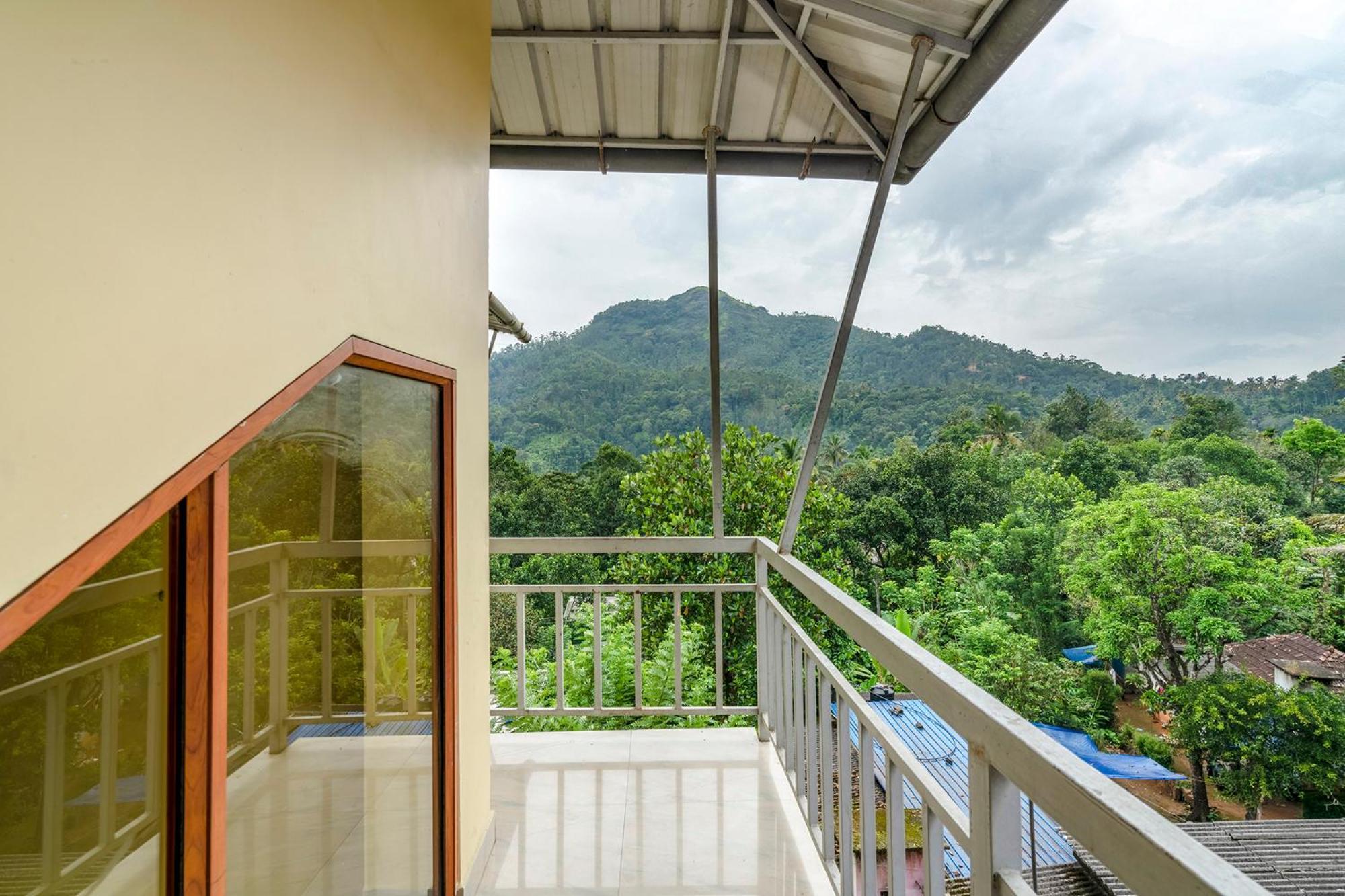 Fabhotel Abrigo Residency Anaviratty 外观 照片